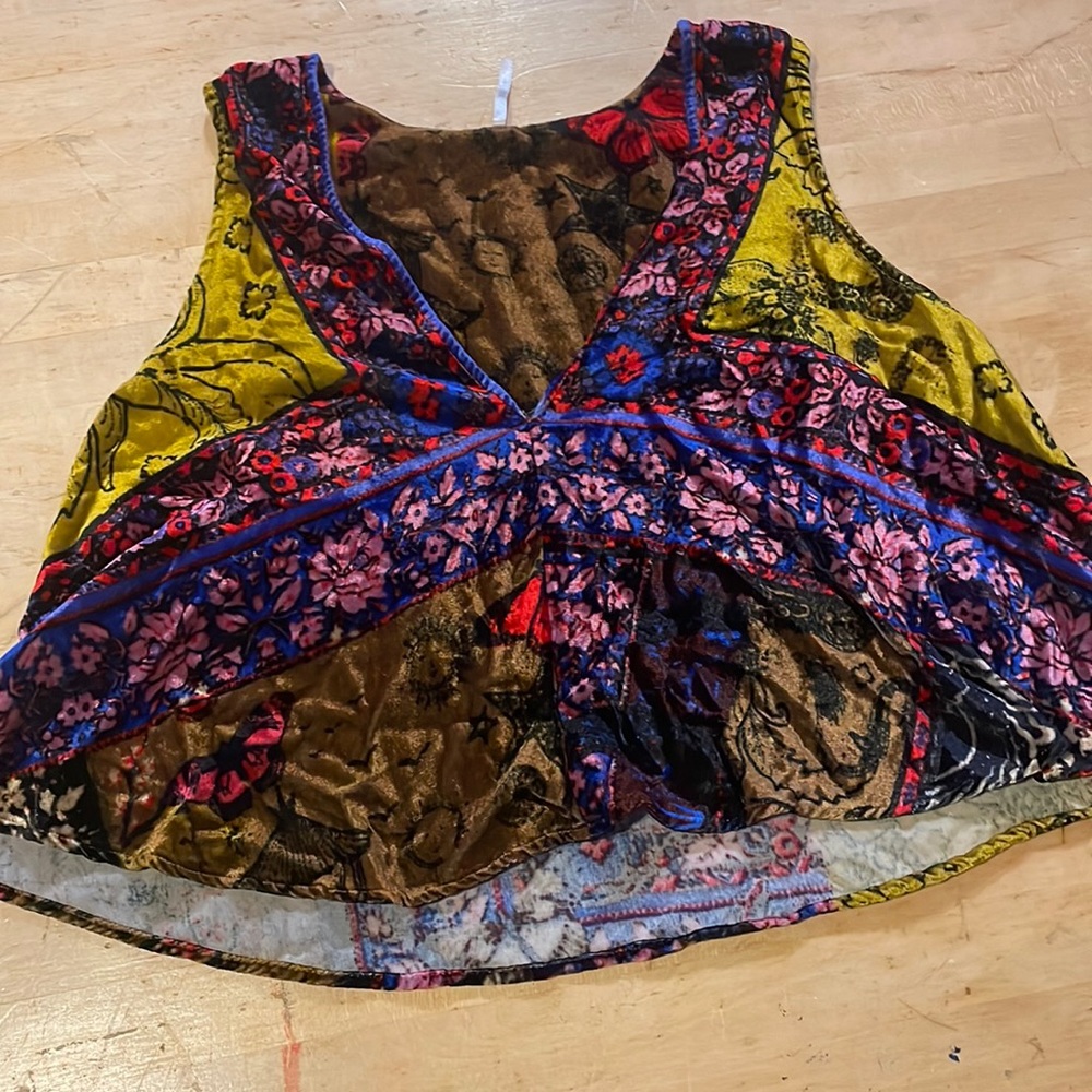 Free People tank/blouse. Great for spring time and summer!